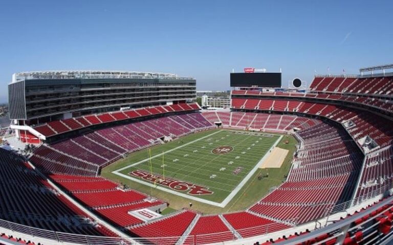 半场战报,曼城,领先水晶宫,韦德体育平台,韦德体育官方网站,韦德体育登录入口,韦德体育app下载